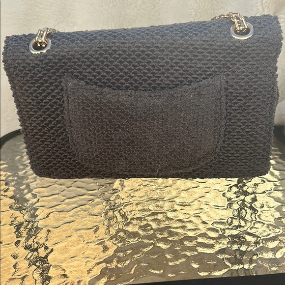 Elegant Black Textured Chain Bag - Vegan - Picture 2 of 5